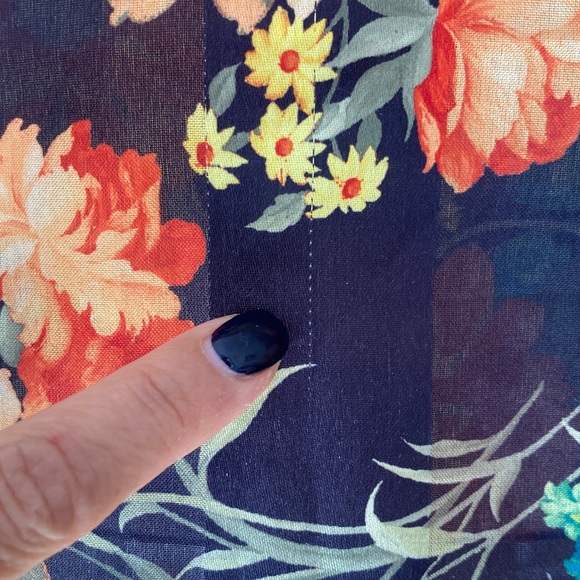 Floral Patterned Scarf - Picture 3 of 10